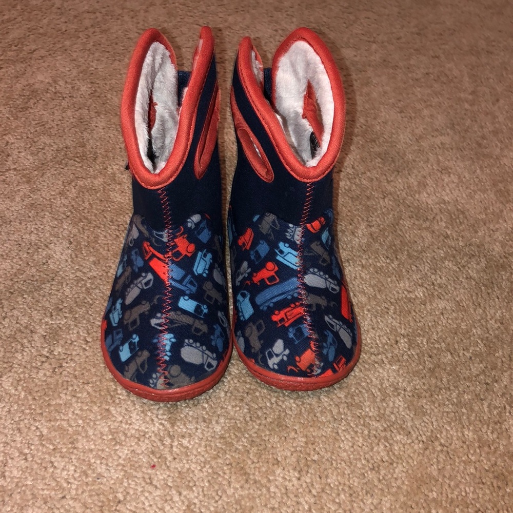 Boys waterproof Bogs boots